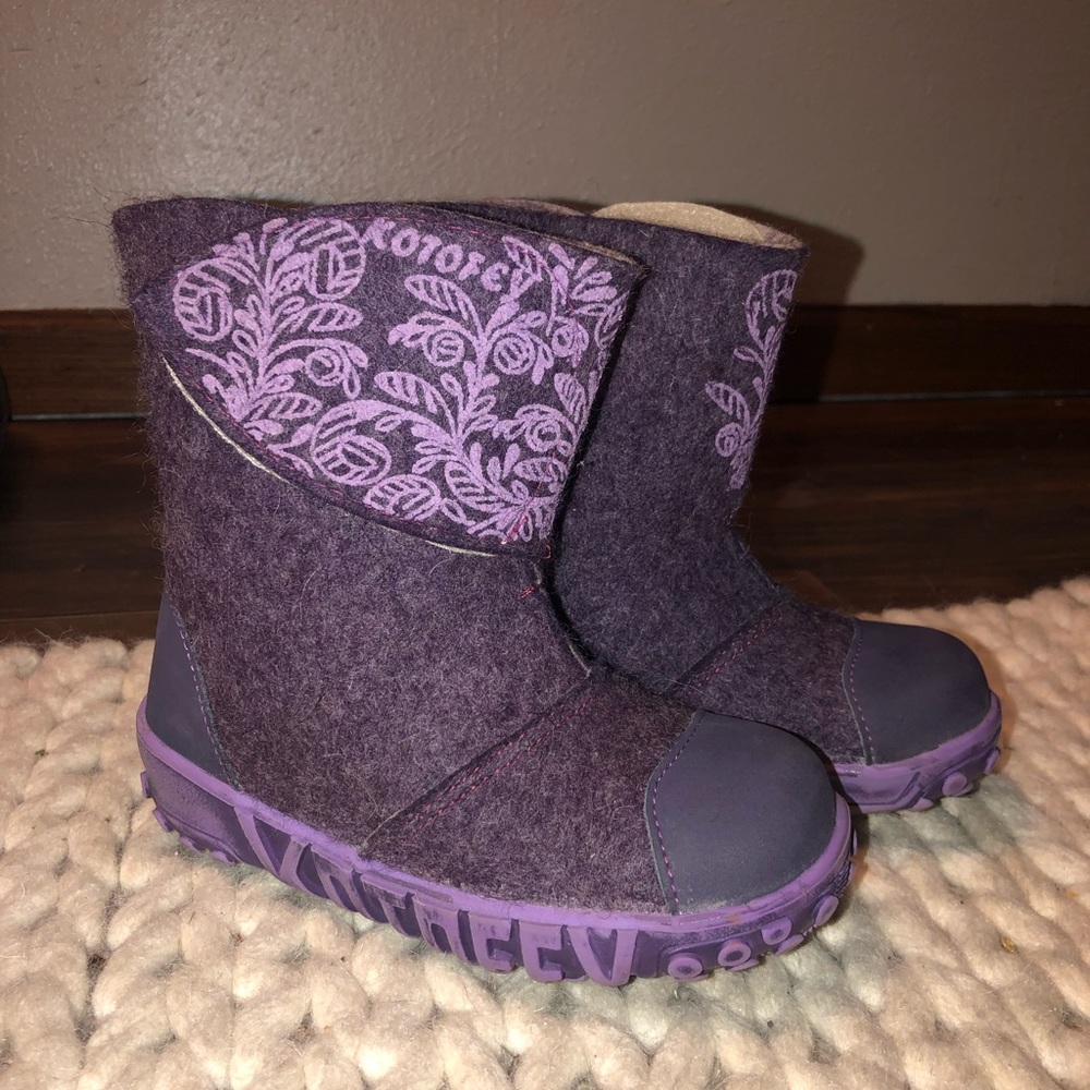 Boiled Wool Boots (28) Like New